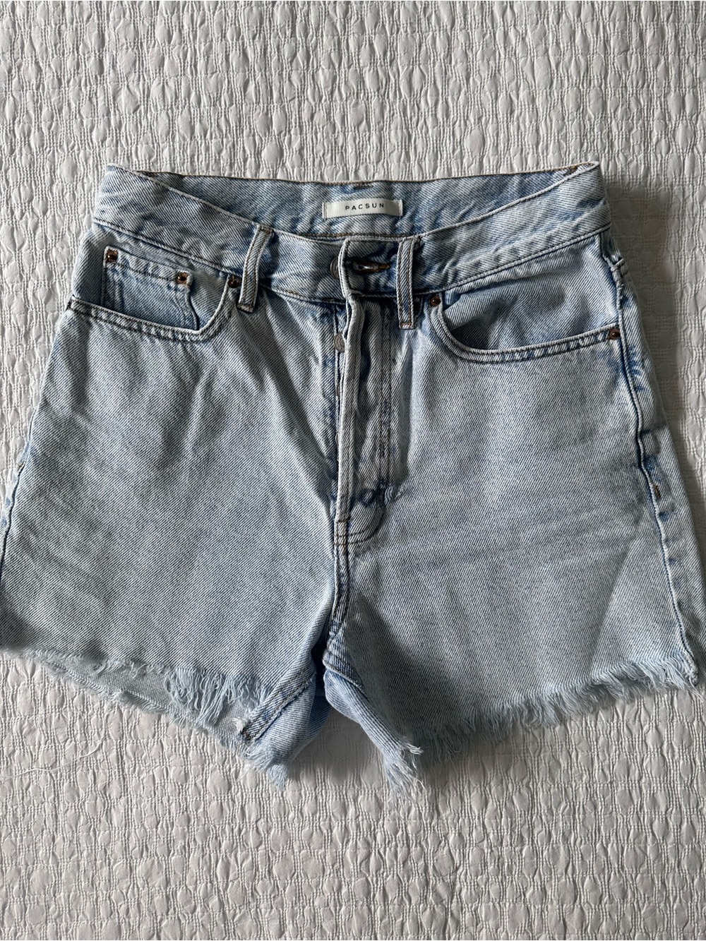 PacSun denim shorts 26